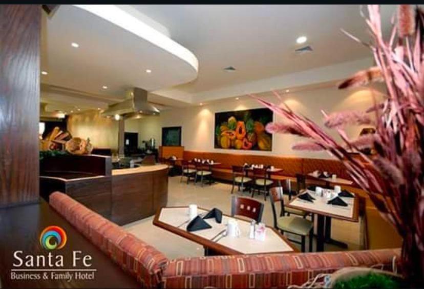 Hotel Santa Fe Camargo Extérieur photo
