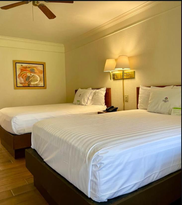Hotel Santa Fe Camargo Extérieur photo