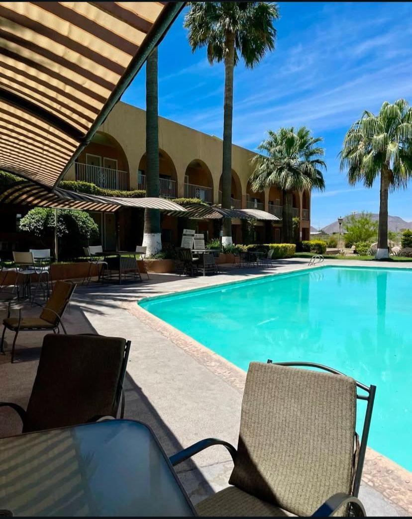 Hotel Santa Fe Camargo Extérieur photo